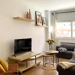 Comfortable Apartment, 3 Bedrooms With Ac Camp Nou