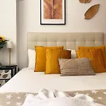 Comfortable Apartment, 3 Bedrooms With Ac Camp Nou
