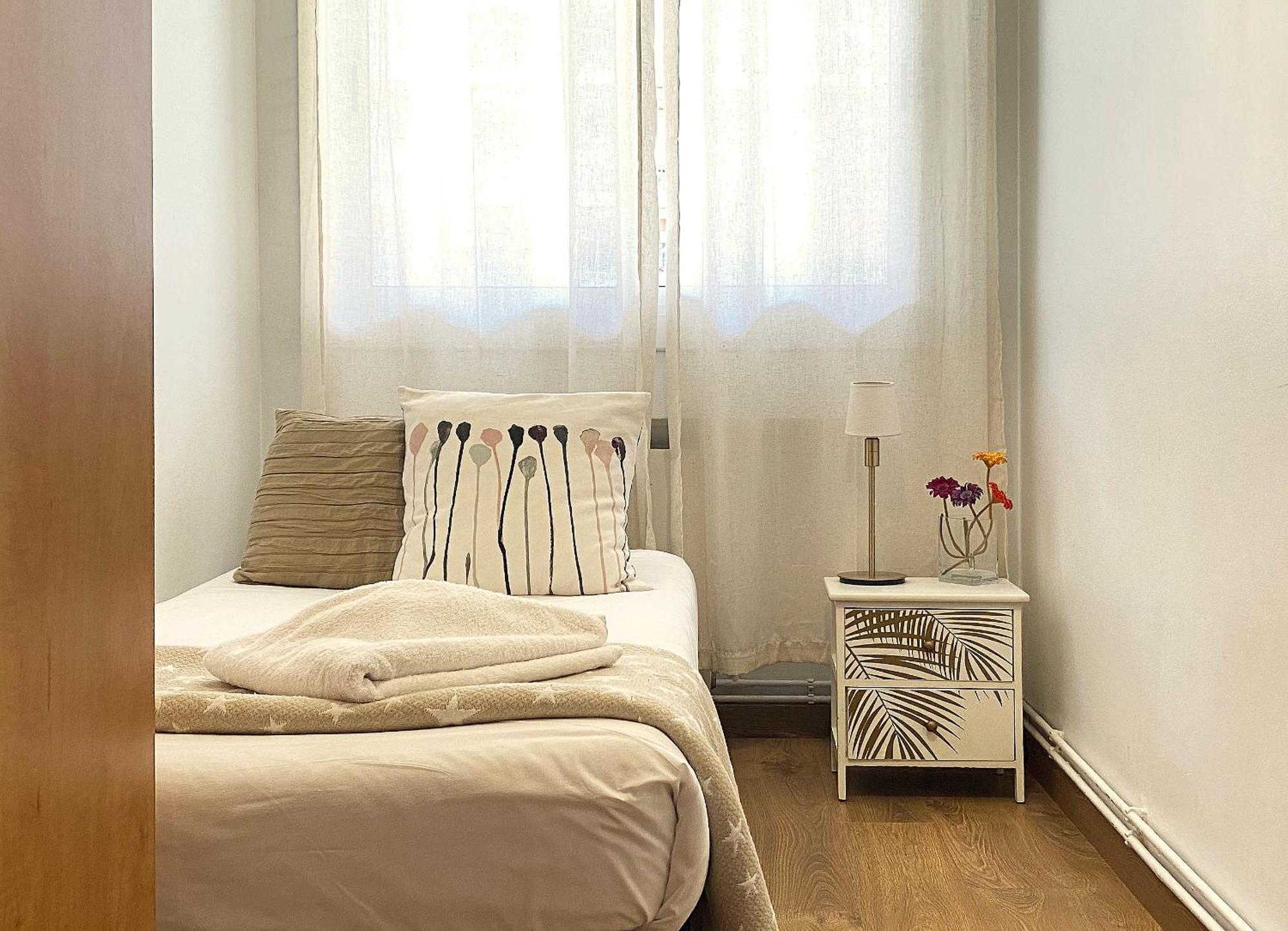 Comfortable Apartment, 3 Bedrooms With Ac Camp Nou