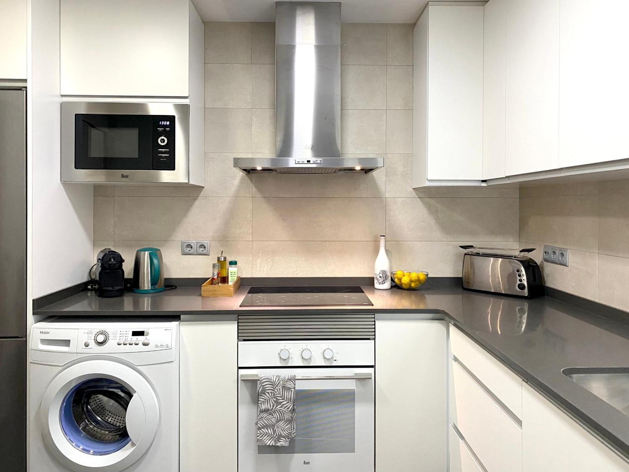 Comfortable Apartment, 3 Bedrooms With Ac Camp Nou